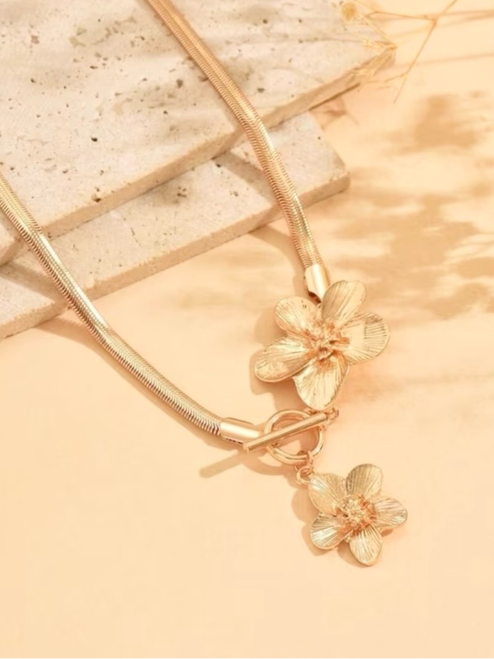 NWT Floral Toggle Necklace~ Gold - Picture 3 of 5